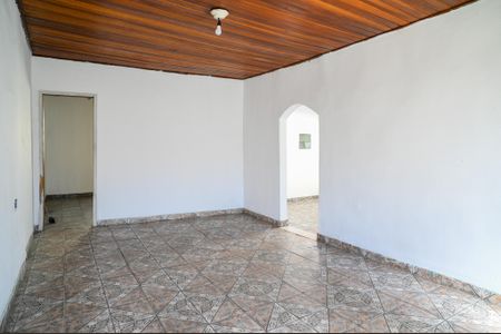 Casa à venda com 100m², 2 quartos e 1 vagaSala