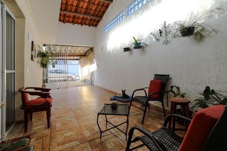 Casa para alugar com 144m², 3 quartos e 2 vagasQuintal