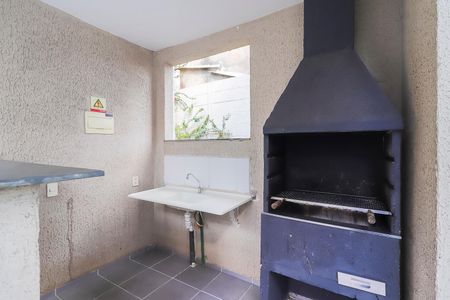 Apartamento para alugar com 39m², 2 quartos e sem vagaÁrea comum - Churrasqueira