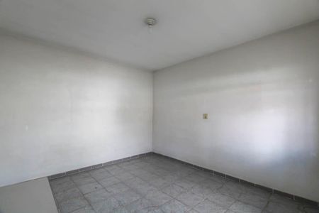 Casa à venda com 125m², 5 quartos e 1 vaga Casa à venda com 125m², 5 quartos e 1 vagaQuarto de Serviço