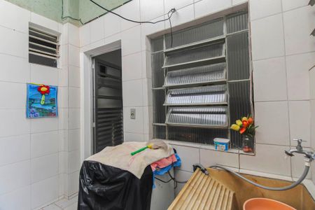 Casa à venda com 125m², 5 quartos e 1 vaga Casa à venda com 125m², 5 quartos e 1 vagaÁrea de Serviço