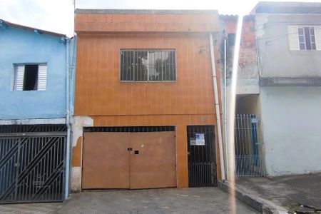 Casa à venda com 125m², 5 quartos e 1 vaga Casa à venda com 125m², 5 quartos e 1 vagaFachada + Placa