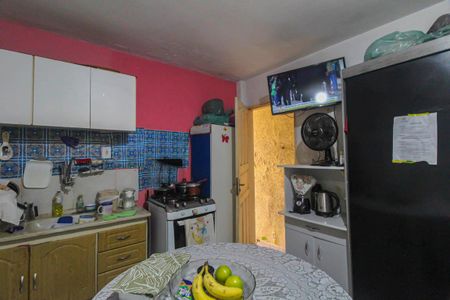 Casa à venda com 125m², 5 quartos e 1 vaga Casa à venda com 125m², 5 quartos e 1 vagaKitnet