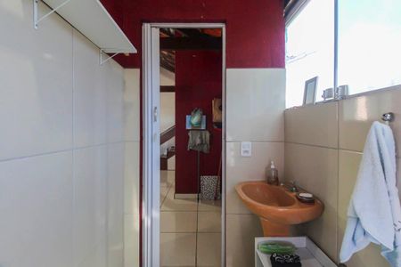 Casa para alugar com 42m², 1 quarto e sem vaga