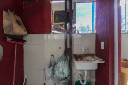 Casa para alugar com 42m², 1 quarto e sem vaga
