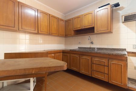 Apartamento para alugar com 86m², 3 quartos e 1 vagaCozinha 