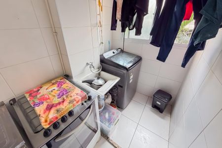 Apartamento à venda com 45m², 2 quartos e sem vaga Apartamento à venda com 45m², 2 quartos e sem vagaCozinha e Área de Serviço