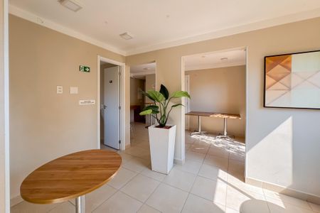 Apartamento à venda com 45m², 2 quartos e sem vaga Apartamento à venda com 45m², 2 quartos e sem vagaSalão de Festas