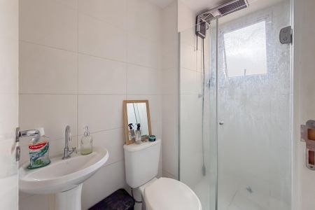 Apartamento à venda com 45m², 2 quartos e sem vaga Apartamento à venda com 45m², 2 quartos e sem vagaBanheiro