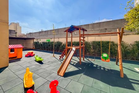 Apartamento à venda com 45m², 2 quartos e sem vaga Apartamento à venda com 45m², 2 quartos e sem vagaPlayground