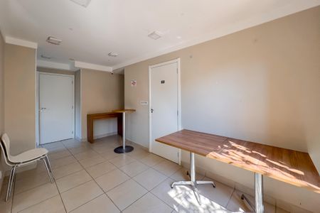 Apartamento à venda com 45m², 2 quartos e sem vaga Apartamento à venda com 45m², 2 quartos e sem vagaSalão de Festas