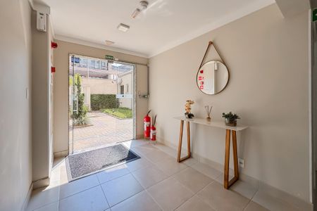 Apartamento à venda com 45m², 2 quartos e sem vaga Apartamento à venda com 45m², 2 quartos e sem vagaHall de Entrada