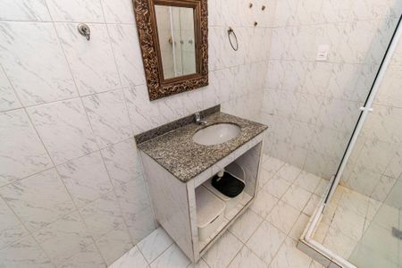 Casa para alugar com 174m², 5 quartos e 5 vagasCasa frente - Banheiro da Suíte