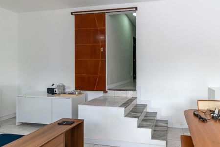 Casa para alugar com 174m², 5 quartos e 5 vagasCasa frente - Sala