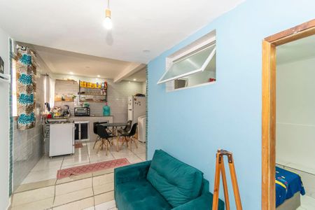 Casa para alugar com 174m², 5 quartos e 5 vagasCasa fundos - Sala