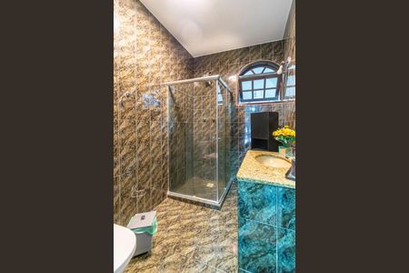 Casa para alugar com 174m², 5 quartos e 5 vagasCasa frente - Banheiro Social