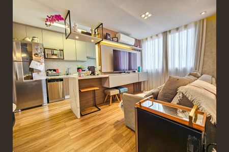 Sala de apartamento à venda com 2 quartos, 55m² em Santo Amaro, São Paulo