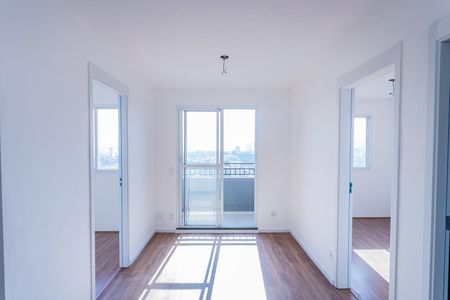 Sala, cozinha e área de serviço de apartamento à venda com 2 quartos, 36m² em Nossa Senhora do O, São Paulo