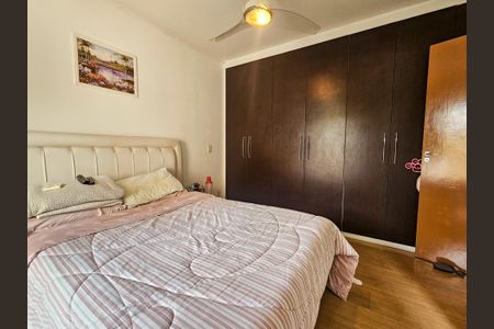 Casa de condomínio à venda com 135m², 3 quartos e 2 vagasSuite