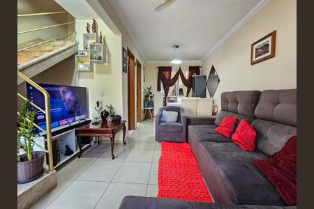 Casa de condomínio à venda com 135m², 3 quartos e 2 vagasSala