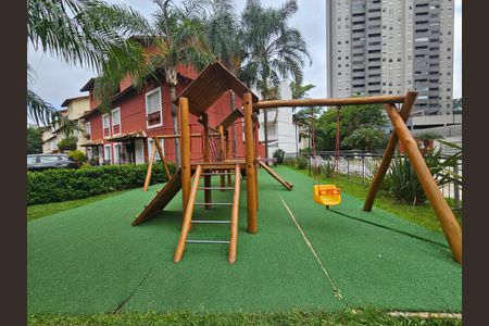 Casa de condomínio à venda com 135m², 3 quartos e 2 vagasÁrea comum - Playground