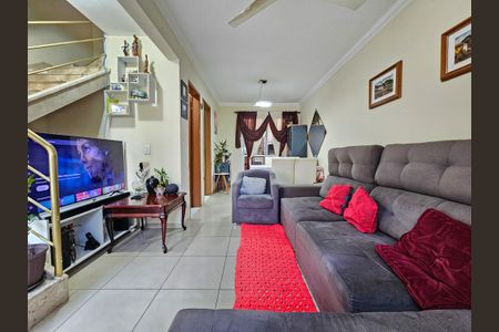 Casa de condomínio à venda com 135m², 3 quartos e 2 vagasSala