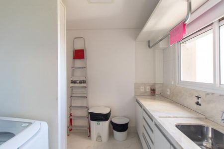 Apartamento para alugar com 242m², 3 quartos e 3 vagasÁrea de Serviço