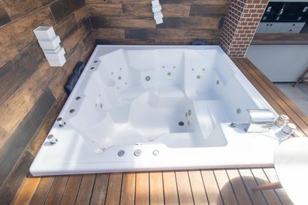 Apartamento para alugar com 242m², 3 quartos e 3 vagasBanheira 