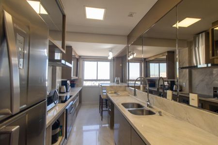 Apartamento para alugar com 242m², 3 quartos e 3 vagasCozinha