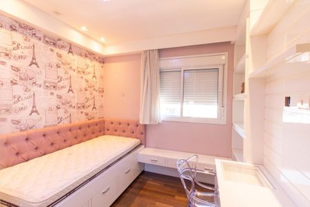 Apartamento para alugar com 242m², 3 quartos e 3 vagasQuarto 2 Suite 2