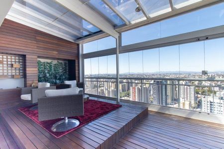 Apartamento para alugar com 242m², 3 quartos e 3 vagasCobertura