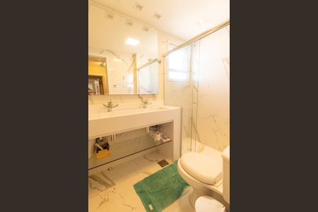 Apartamento para alugar com 242m², 3 quartos e 3 vagasBanheiro da Suíte 3