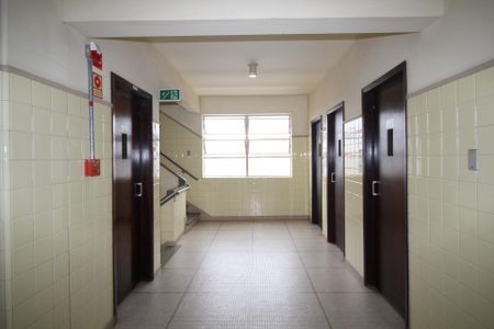 Apartamento à venda com 118m², 3 quartos e sem vagaCorredor