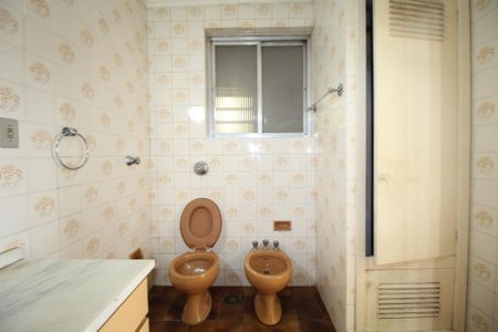 Apartamento à venda com 118m², 3 quartos e sem vagaBanheiro