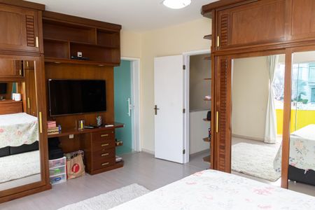 Casa de condomínio para alugar com 360m², 3 quartos e 2 vagasSuíte 3