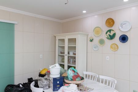 Casa de condomínio para alugar com 360m², 3 quartos e 2 vagasCopa