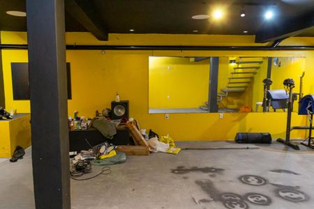 Casa de condomínio para alugar com 360m², 3 quartos e 2 vagasAcademia