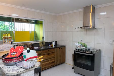 Casa de condomínio para alugar com 360m², 3 quartos e 2 vagasCozinha