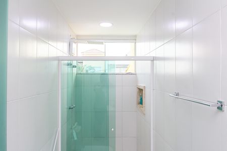 Casa de condomínio para alugar com 360m², 3 quartos e 2 vagasBanheiro da Suíte 3