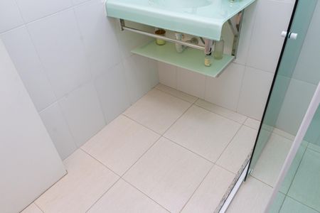 Casa de condomínio para alugar com 360m², 3 quartos e 2 vagasBanheiro Social