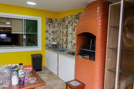 Casa de condomínio para alugar com 360m², 3 quartos e 2 vagasChurrasqueira