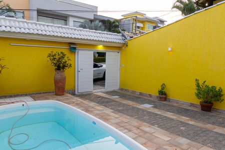 Casa de condomínio para alugar com 360m², 3 quartos e 2 vagasGaragem