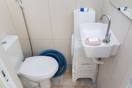 Casa de condomínio para alugar com 360m², 3 quartos e 2 vagasBanheiro Social 2