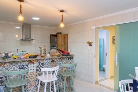 Casa de condomínio para alugar com 360m², 3 quartos e 2 vagasCozinha