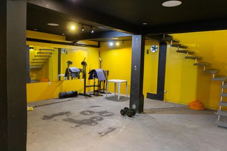 Casa de condomínio para alugar com 360m², 3 quartos e 2 vagasAcademia