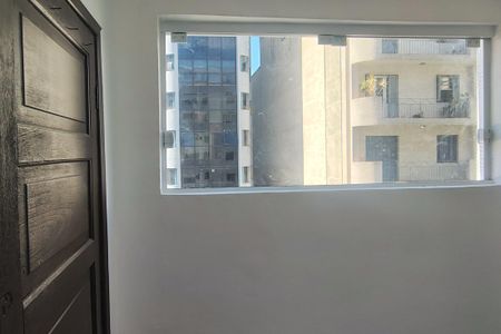Apartamento para alugar com 77m², 2 quartos e sem vagaÁrea de Serviço