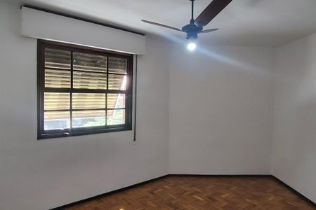 Apartamento para alugar com 77m², 2 quartos e sem vagaDormitório 2