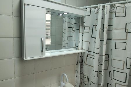 Apartamento para alugar com 77m², 2 quartos e sem vagaBanheiro