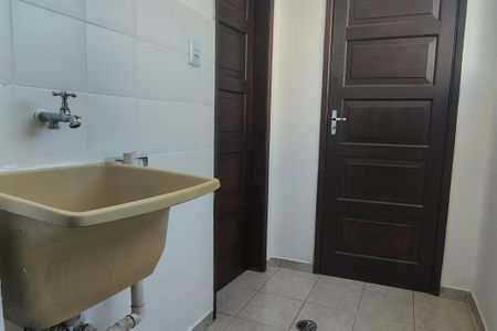 Apartamento para alugar com 77m², 2 quartos e sem vagaÁrea de Serviço