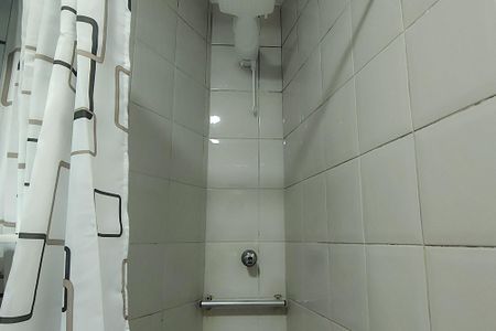 Banheiro de apartamento para alugar com 2 quartos, 77m² em Bela Vista, São Paulo